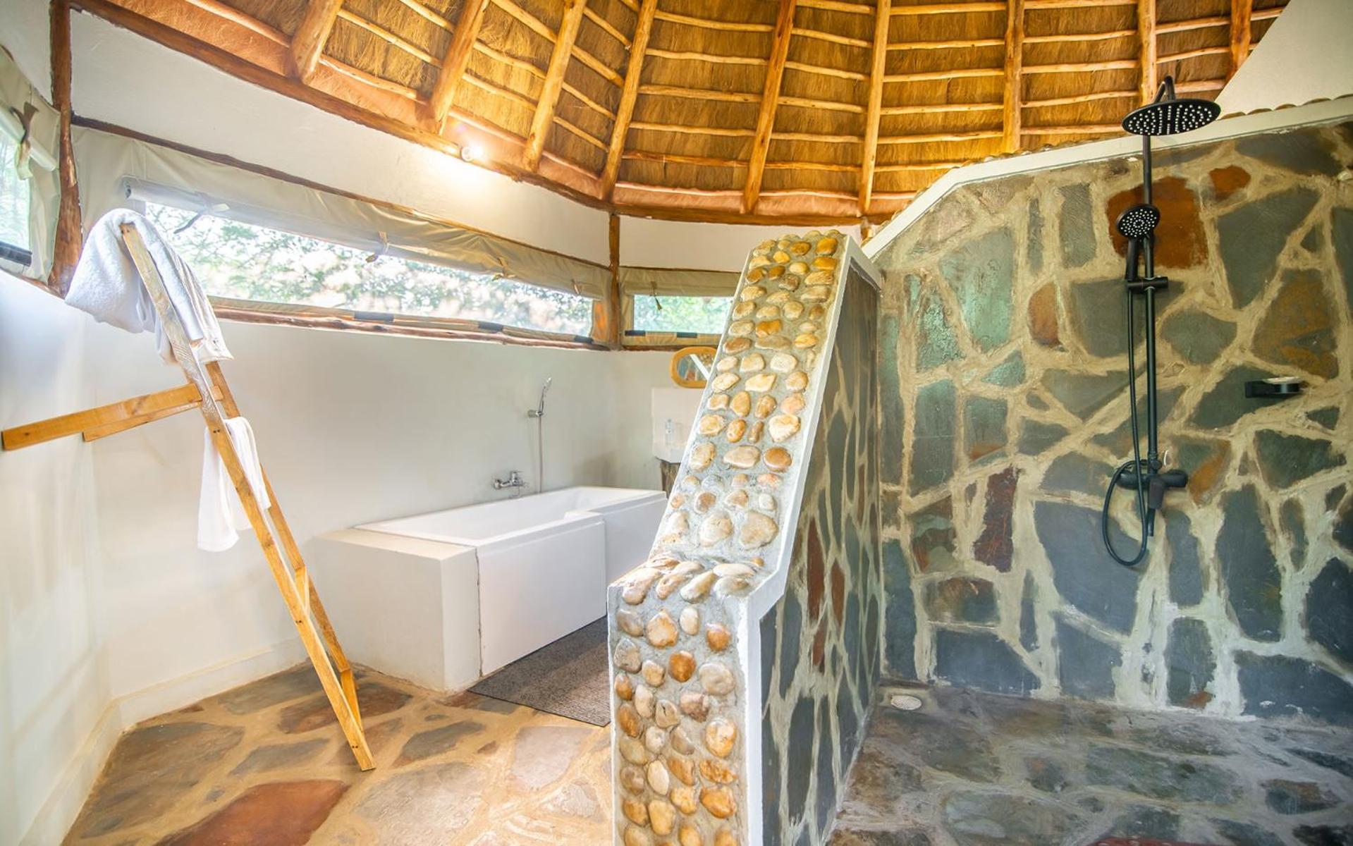 Embogo Safari Lodges Katoke Exteriér fotografie